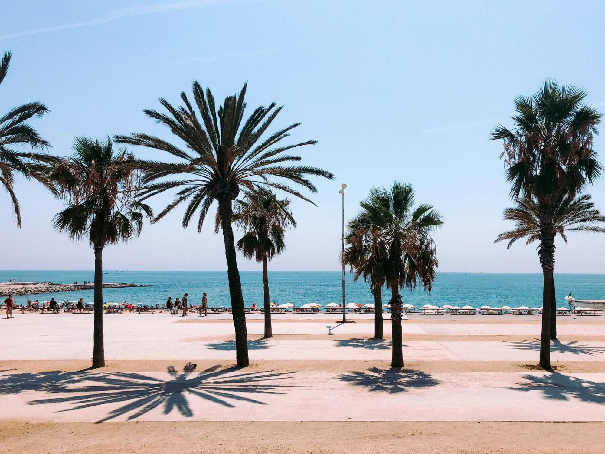 Yacht Pegasus II Hotel Barcelona Ngoại thất bức ảnh